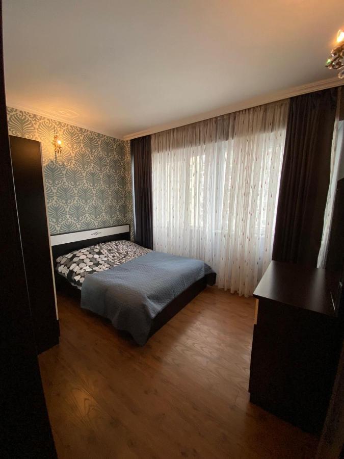 Gorgiladze Black Sea Apartment Batoemi Buitenkant foto